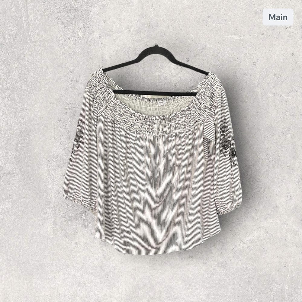 Ardene Off the Shoulder Top XL
